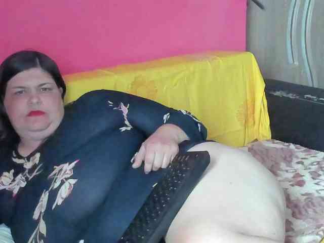 Ionysexylipspussy