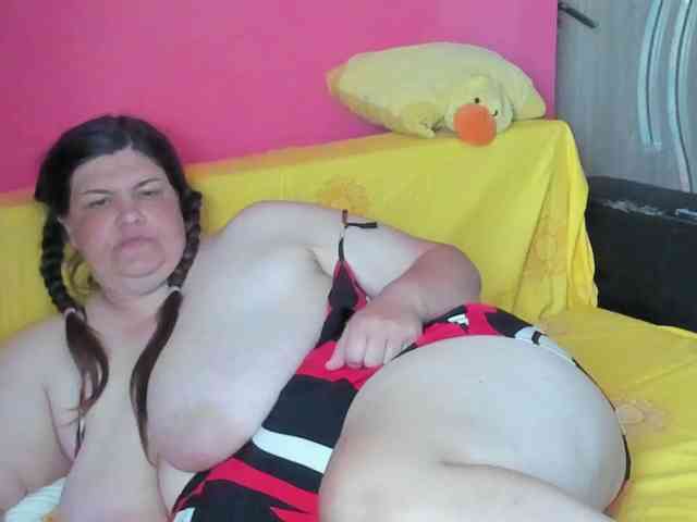 Ionysexylipspussy