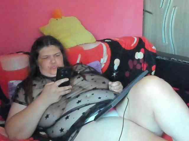 Ionysexylipspussy webcam