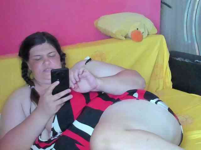 Ionysexylipspussy