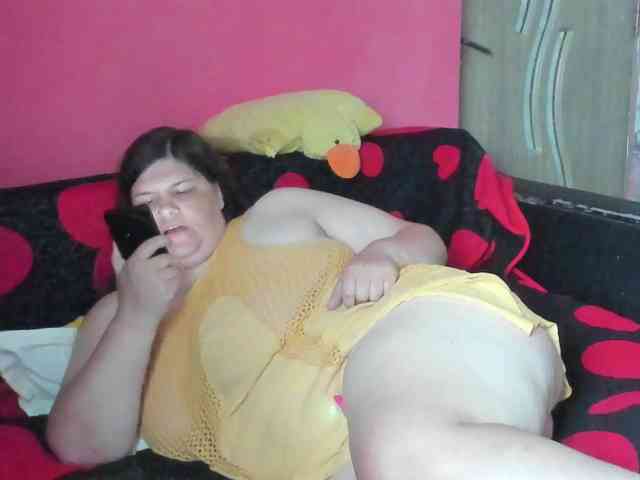 Ionysexylipspussy