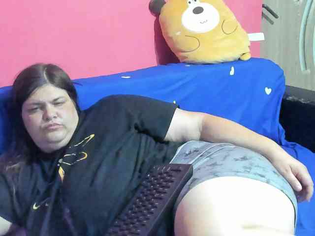 Ionysexylipspussy webcam