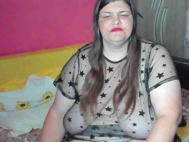 Ionysexylipspussy