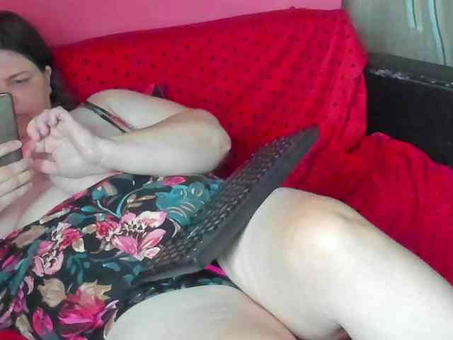 Ionysexylipspussy