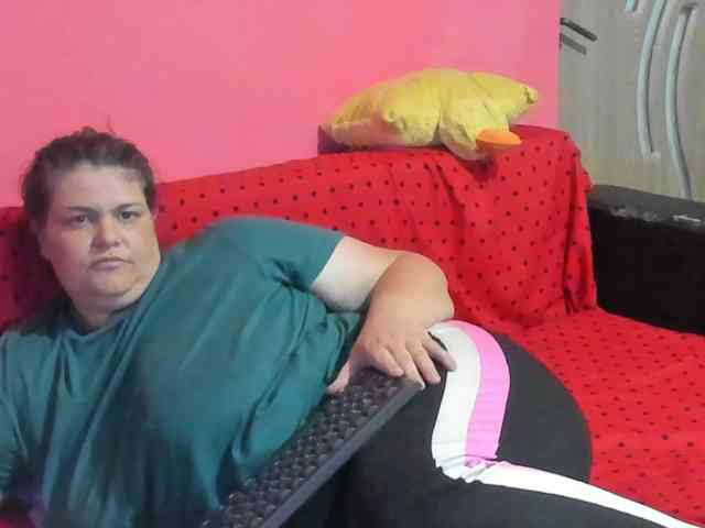 Ionysexylipspussy