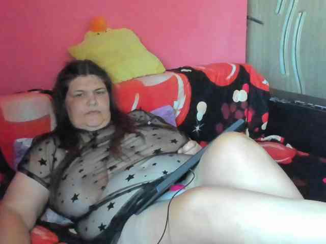Ionysexylipspussy webcam