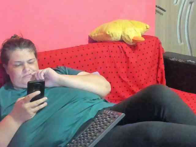 Ionysexylipspussy
