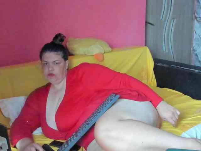 Ionysexylipspussy