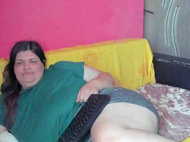 Ionysexylipspussy