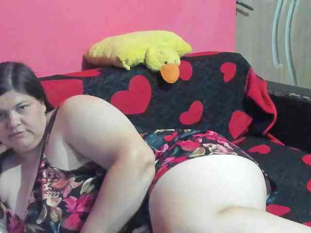 Ionysexylipspussy