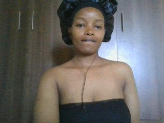 MidnightMuse-1's Live Webcam