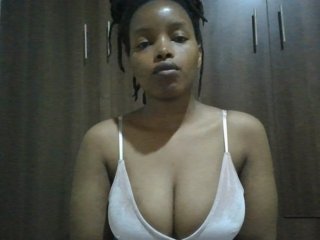 MidnightMuse-1's Live Webcam