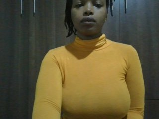 MidnightMuse-1's Live Webcam