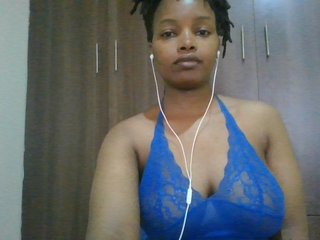 MidnightMuse-1's Live Webcam