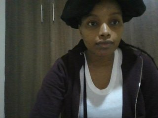 MidnightMuse-1's Live Webcam