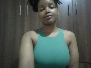 MidnightMuse-1's Live Webcam