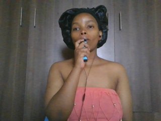 MidnightMuse-1's Live Webcam