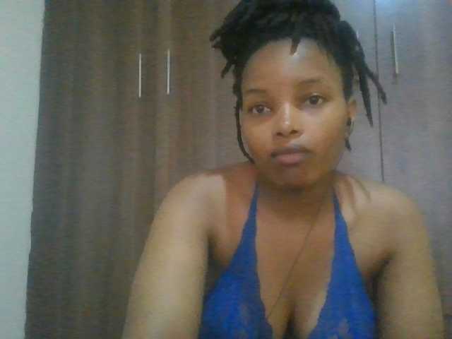 MidnightMuse-1 live cam on BongaCams