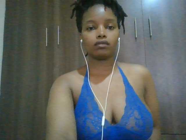 MidnightMuse-1 live cam on BongaCams