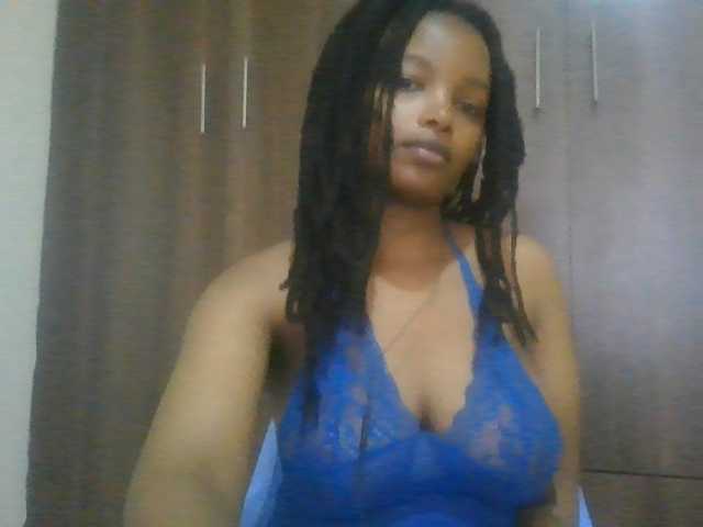 MidnightMuse-1 live cam on BongaCams