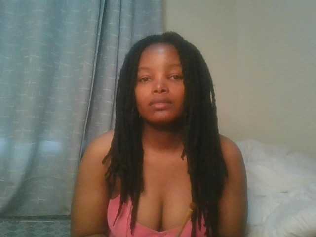 MidnightMuse-1 live cam on BongaCams
