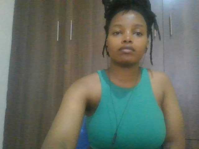 MidnightMuse-1 live cam on BongaCams