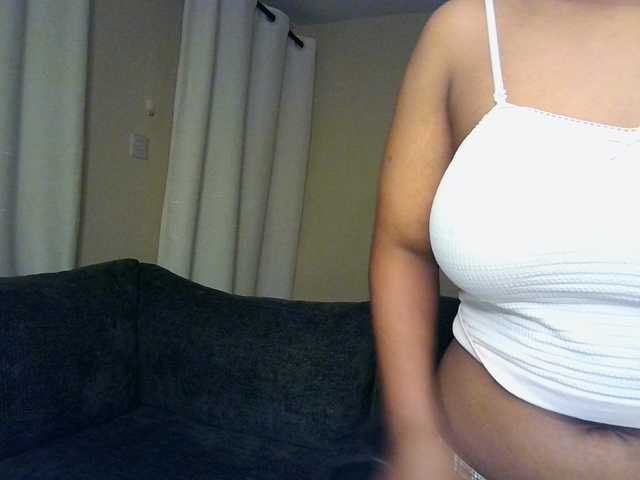 MidnightMuse-1 live cam on BongaCams