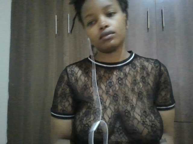 MidnightMuse-1 live cam on BongaCams