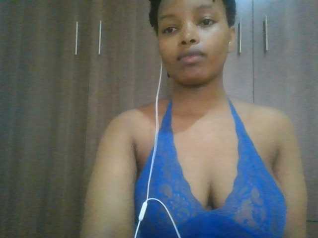 MidnightMuse-1 live cam on BongaCams