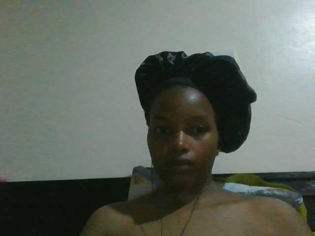 MidnightMuse-1, live now on BongaCams