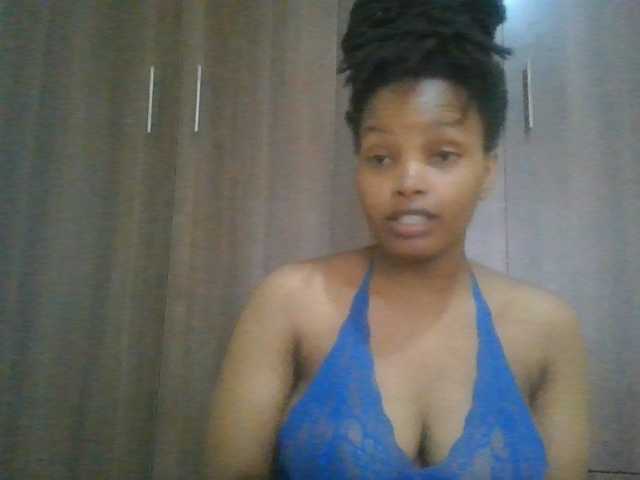 MidnightMuse-1 live cam on BongaCams