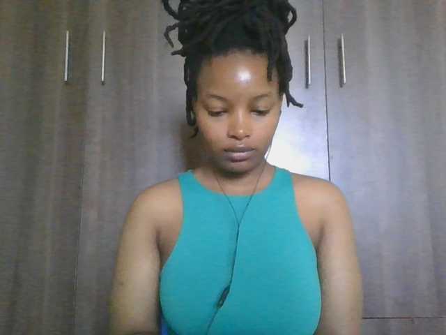 MidnightMuse-1 live cam on BongaCams