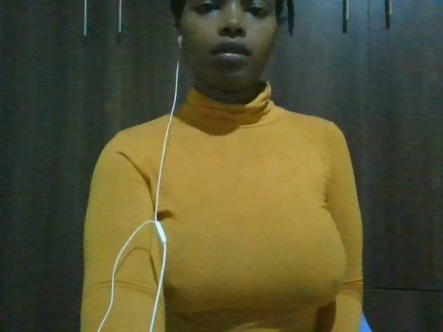 MidnightMuse-1 live cam on BongaCams