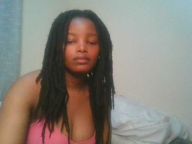 MidnightMuse-1 live cam on BongaCams