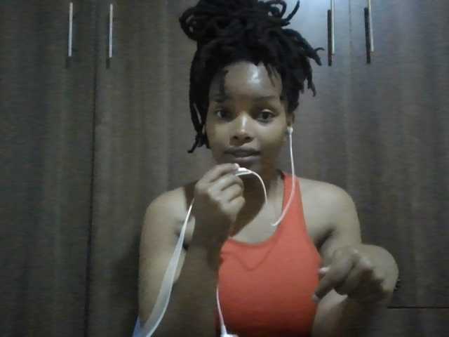 MidnightMuse-1 live cam on BongaCams