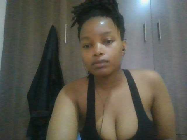 MidnightMuse-1 live cam on BongaCams