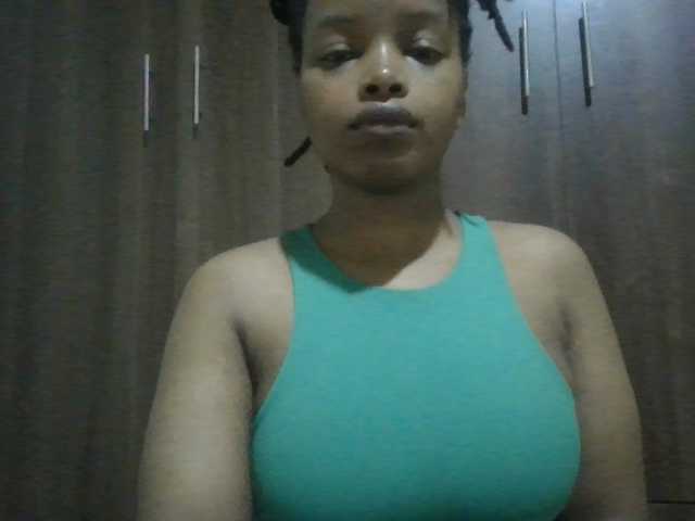 MidnightMuse-1 live cam on BongaCams