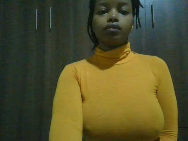 MidnightMuse-1 live cam on BongaCams