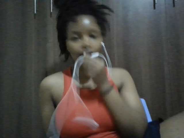 MidnightMuse-1 live cam on BongaCams