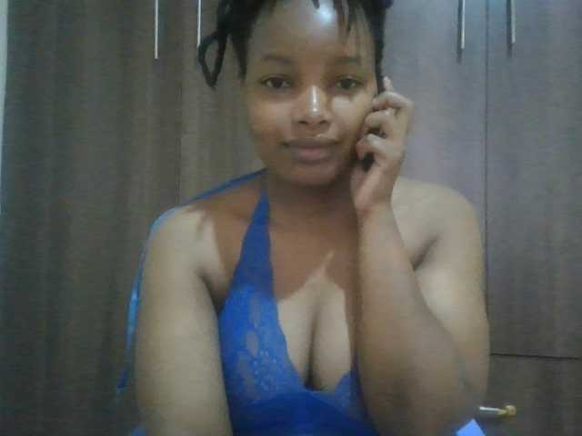 MidnightMuse-1 live cam on BongaCams