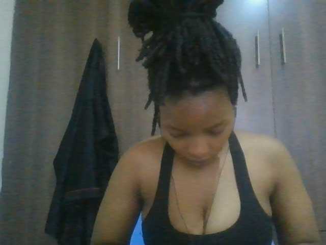 MidnightMuse-1 live cam on BongaCams