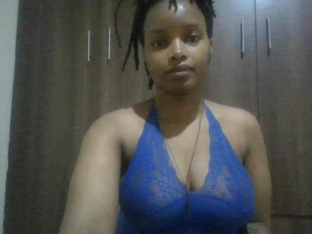 MidnightMuse-1 live cam on BongaCams