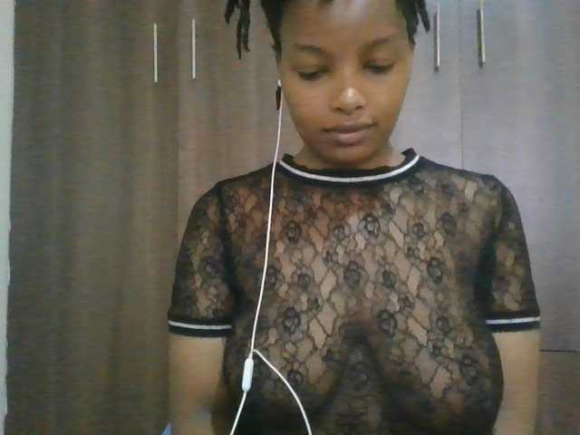 MidnightMuse-1 live cam on BongaCams
