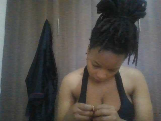 MidnightMuse-1 live cam on BongaCams