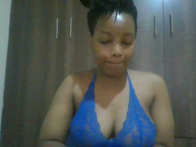 MidnightMuse-1 live cam on BongaCams