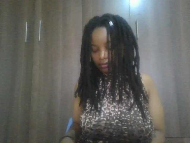 MidnightMuse-1 live cam on BongaCams