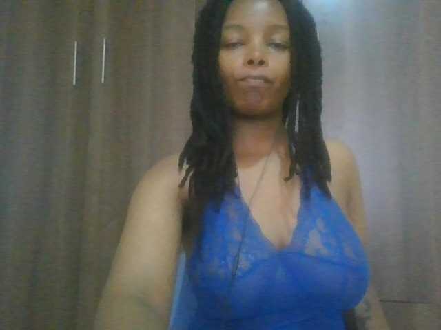 MidnightMuse-1 live cam on BongaCams