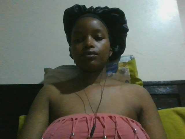 MidnightMuse-1, live now on BongaCams