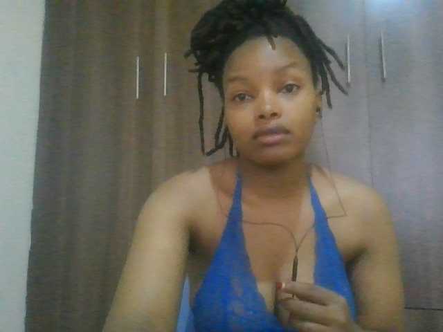 MidnightMuse-1 live cam on BongaCams