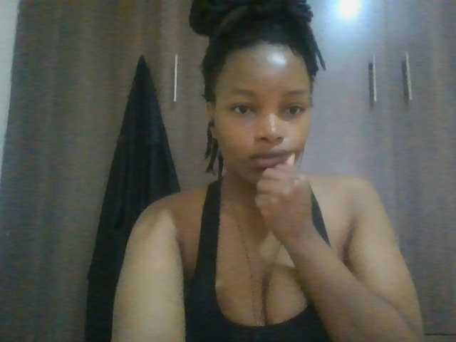 MidnightMuse-1 live cam on BongaCams